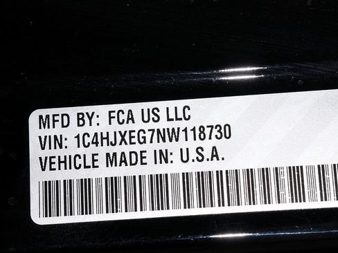 Used 2022 Jeep Wrangler Unlimited Sahara AWD/4WD image 41