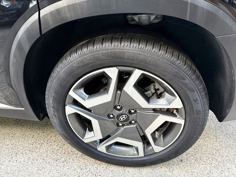 Used 2023 Hyundai Palisade Limited FWD image 19