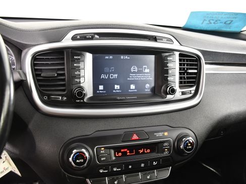 Used 2019 Kia Sorento FWD w/ LX Convenience Package image 25