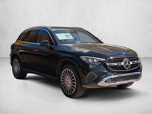 Used 2026 Mercedes-Benz GLC 300 image 8