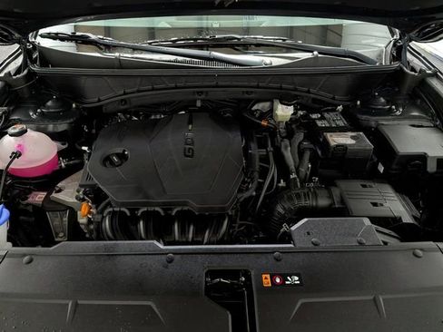 Used 2025 Hyundai Tucson SE image 28