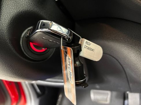Used 2025 Kia Soul LX w/ LX Technology Package FWD image 16