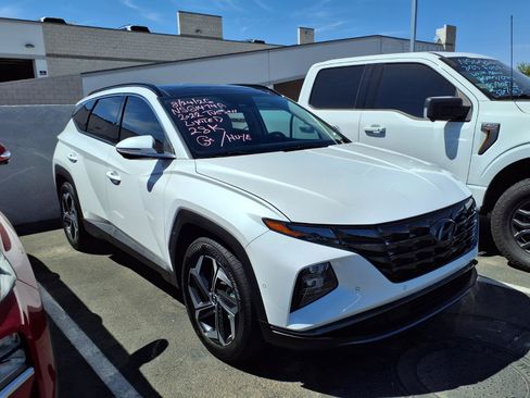 Certified 2022 Hyundai Tucson Limited FWD image 2