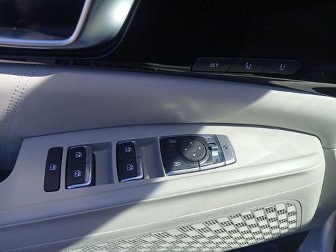 New 2026 Kia Carnival SX Prestige FWD image 13
