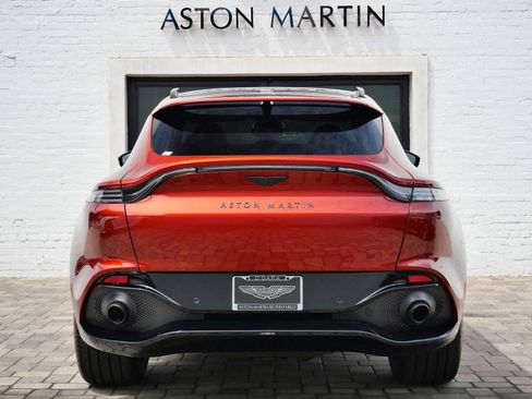 Used 2021 Aston Martin DBX AWD/4WD image 28