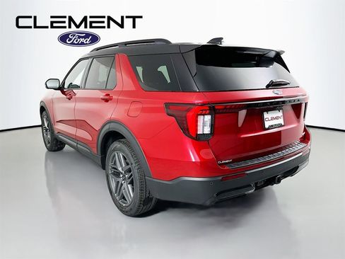 New 2026 Ford Explorer ST-Line w/ ST-Line Street Pack AWD/4WD image 8