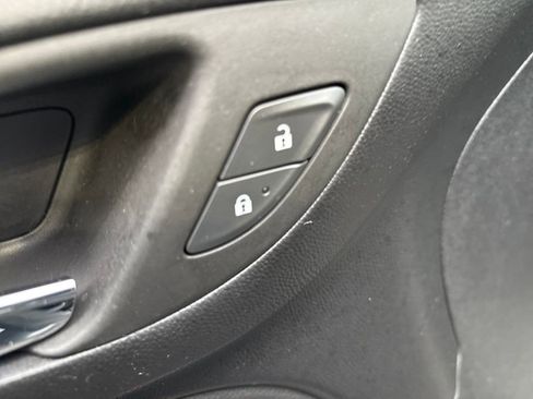 Certified 2023 Chevrolet Equinox LT image 15