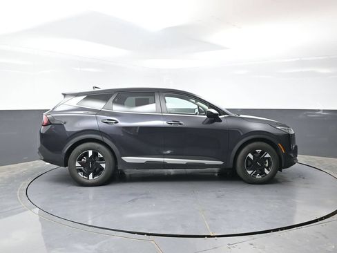 Used 2026 Kia Sportage LX FWD image 4