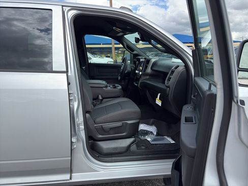 New 2026 RAM 2500 Tradesman AWD/4WD image 15