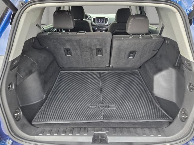 Used 2023 GMC Terrain SLE w/ Driver Convenience Package FWD image 16