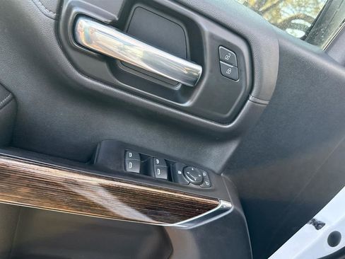 Used 2021 GMC Sierra 1500 Elevation w/ Preferred Package image 19