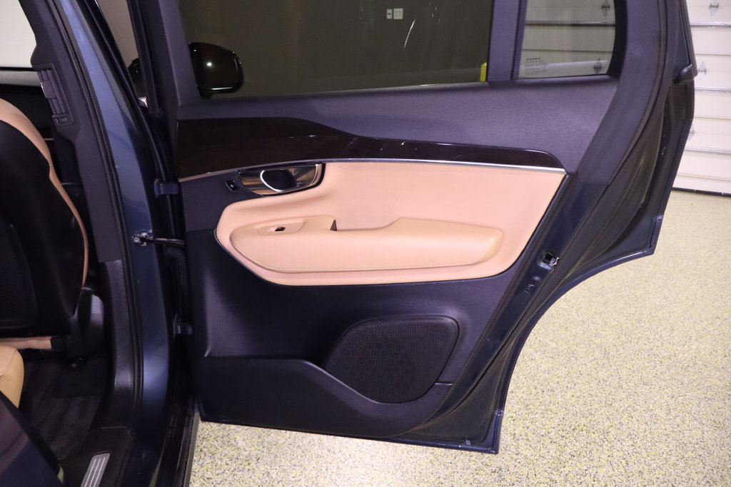 Used 2018 Volvo XC90 T5 Momentum w/ Convenience Package FWD image 43