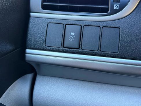 Used 2012 Toyota Camry LE image 16