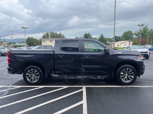 Used 2024 Chevrolet Silverado 1500 RST AWD/4WD image 3