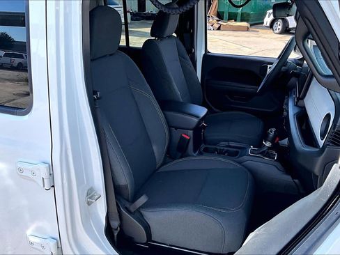 Used 2024 Jeep Wrangler Willys image 8