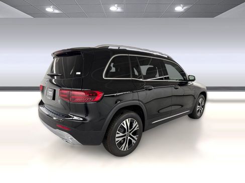 Certified 2026 Mercedes-Benz GLB 250 image 9