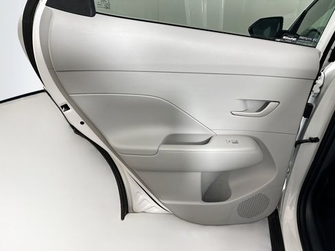 Used 2025 Hyundai Kona SEL FWD image 25