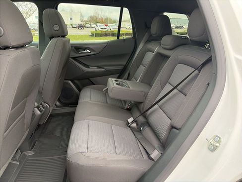 New 2026 Chevrolet Equinox LT w/ LPO, Floor Liner Package FWD image 42