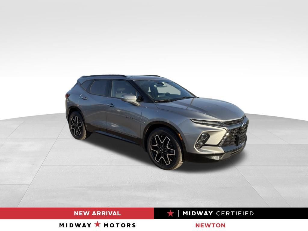 Used 2023 Chevrolet Blazer RS w/ Driver Confidence II Package AWD/4WD image 1