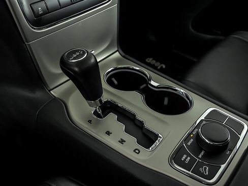 Used 2013 Jeep Grand Cherokee Limited AWD/4WD image 28