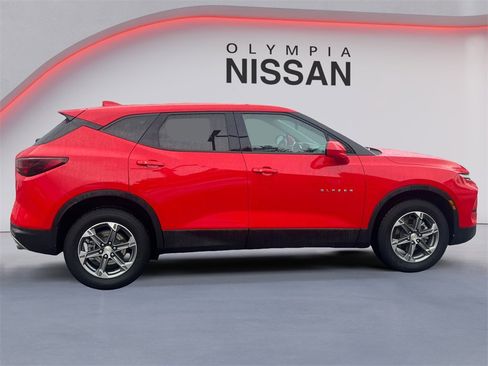 Used 2023 Chevrolet Blazer LT image 6