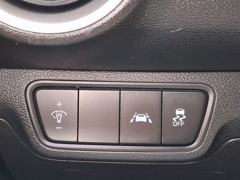 Used 2021 Kia Forte LXS image 17