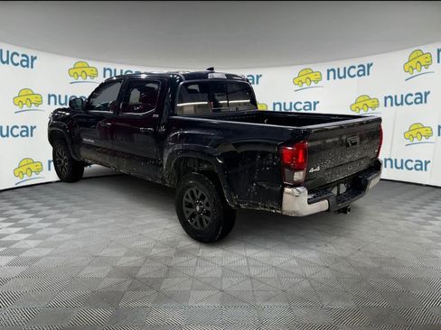 Certified 2023 Toyota Tacoma SR5 image 3