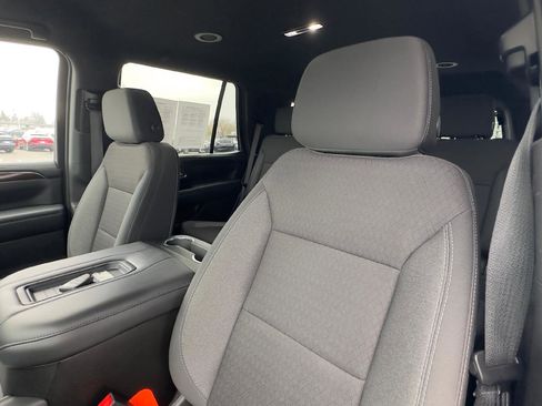 Used 2024 GMC Yukon SLE w/ Max Trailering Package image 17