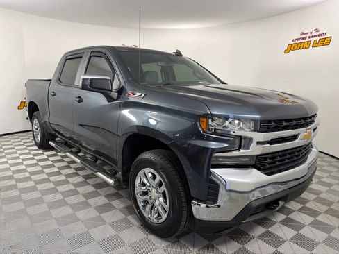 Used 2019 Chevrolet Silverado 1500 LT w/ All-Star Edition image 8