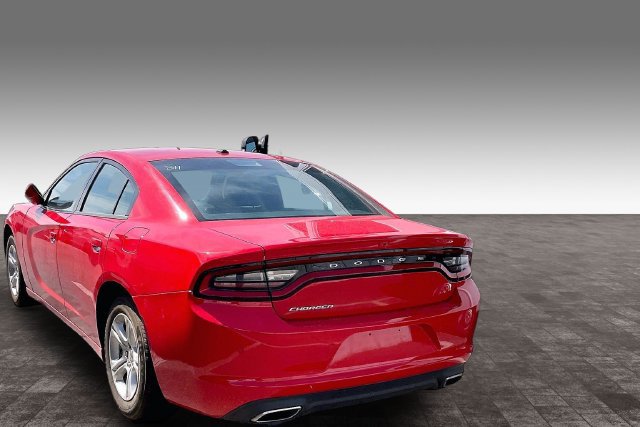 Used 2022 Dodge Charger SXT RWD image 4