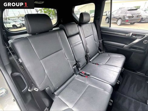 Certified 2023 Lexus GX 460 Luxury w/ Accessory Package AWD/4WD image 17