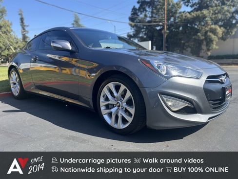 Used 2015 Hyundai Genesis 3.8 image 1