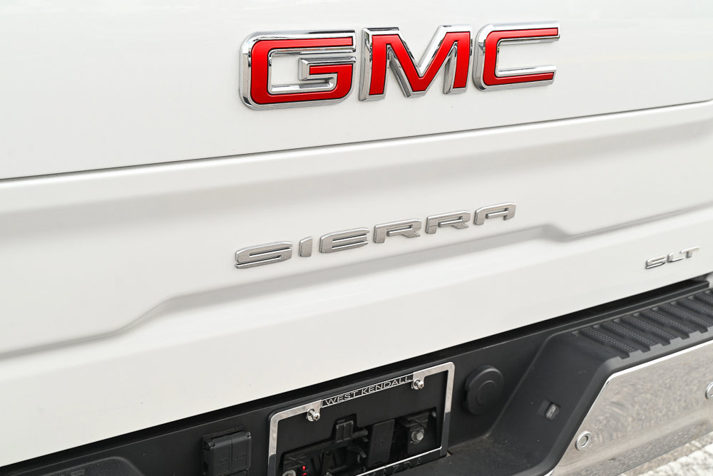 Used 2023 GMC Sierra 1500 SLT w/ SLT Premium Plus Package RWD image 22