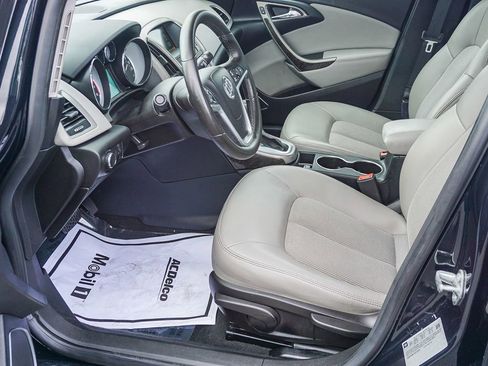 Used 2015 Buick Verano FWD image 17
