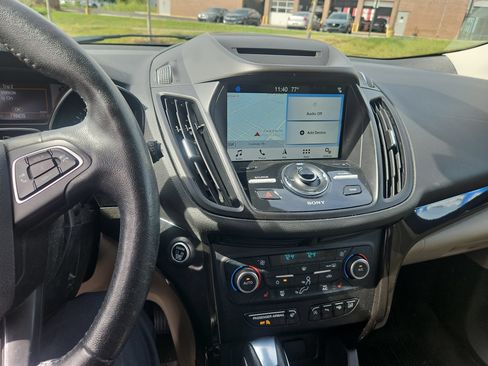 Used 2018 Ford Escape Titanium w/ Ford Safe & Smart Package AWD/4WD image 3