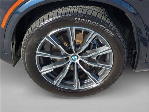 Certified 2026 BMW X5 xDrive40i w/ M Sport Package AWD/4WD image 26
