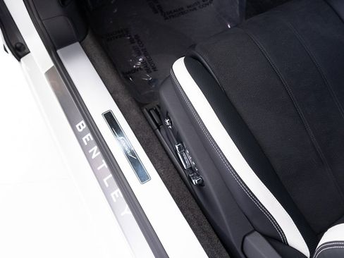 Used 2025 Bentley Continental GT Speed image 12