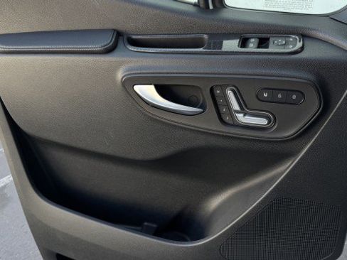 Used 2021 Mercedes-Benz Sprinter 3500 image 23