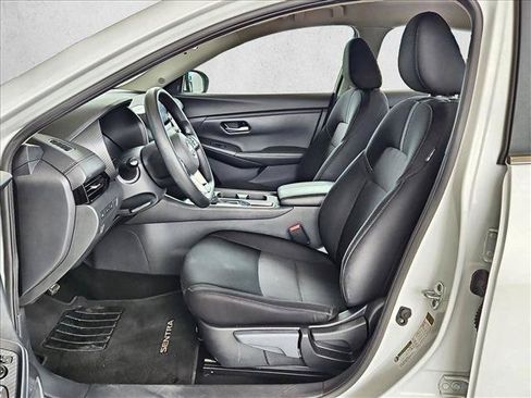 Used 2024 Nissan Sentra SV FWD image 15