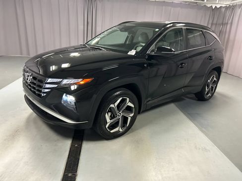 Used 2023 Hyundai Tucson SEL w/ Convenience Package AWD/4WD image 3