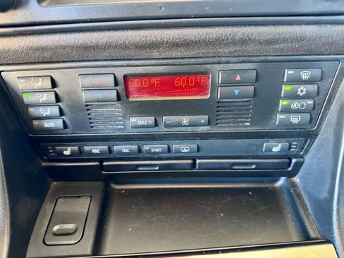 Used 2002 BMW M5 image 21