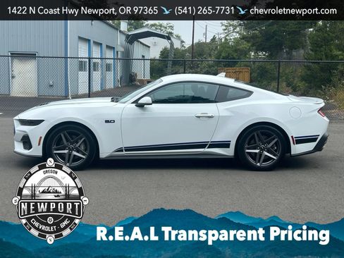 Used 2024 Ford Mustang GT Premium w/ California Special Package RWD image 8