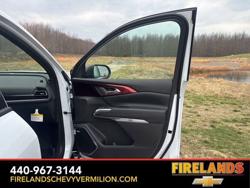 New 2026 Chevrolet Traverse RS image 38