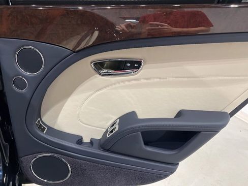 Used 2019 Bentley Mulsanne image 65