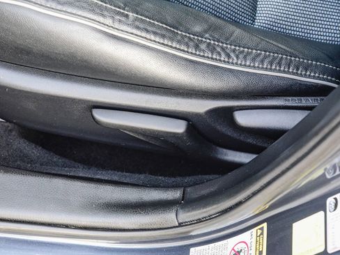 Used 2014 Toyota Corolla S image 21