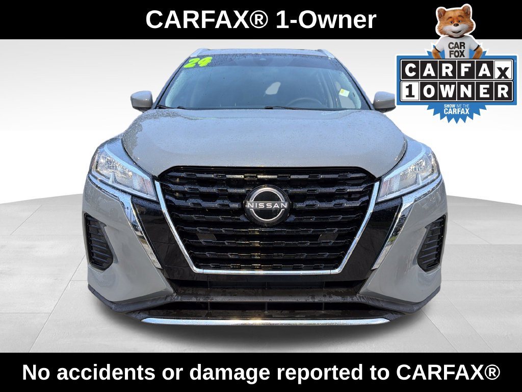 Used 2024 Nissan Kicks SV FWD image 2