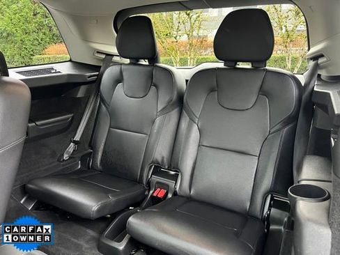 Used 2021 Volvo XC90 T6 Momentum w/ Advanced Package image 12