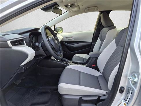 Used 2025 Toyota Corolla LE w/ LE Premium Package FWD image 15