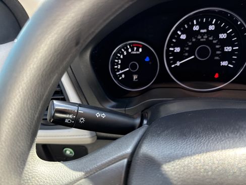 Certified 2017 Honda HR-V LX image 25