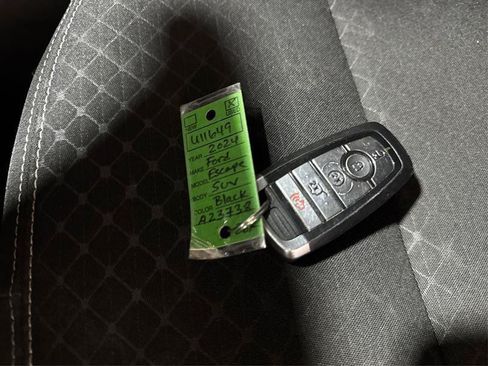 Used 2024 Ford Escape Active w/ Tech Pack #1 AWD/4WD image 29
